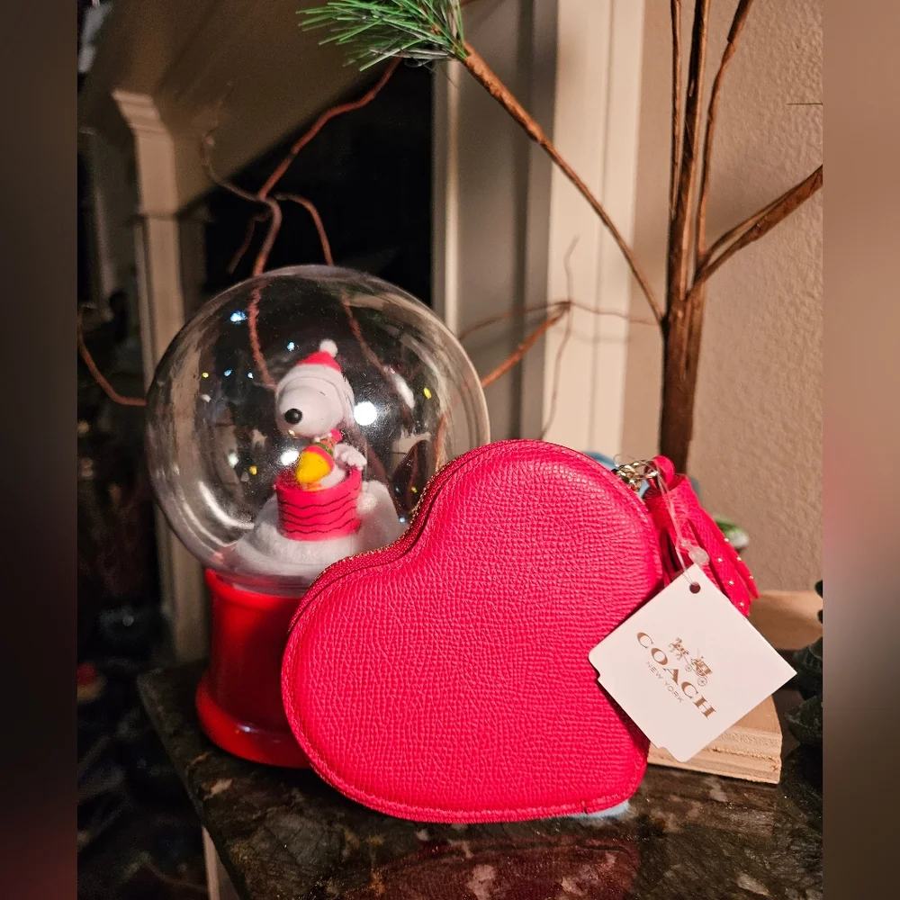 Coach Edge Studded Heart Coin Case Zip Close Crossgrain Leather Red Goldtone NWT - Picture 12 of 15